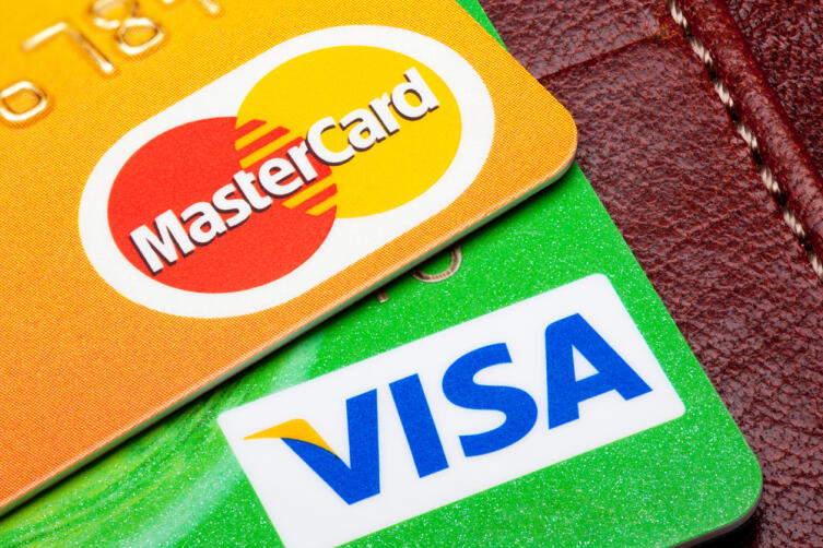 Современные кредитные карты Visa и Mastercard